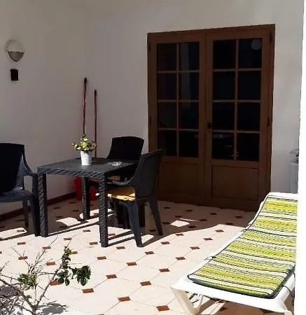 Heated Pools-200m Beach- Wifi *